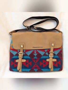 Vtg Pendleton Leather wool Messenger Laptop Bag crossbody EUC 15" x 11.5"